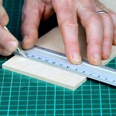 Model Making 101 - cutting balsa wood